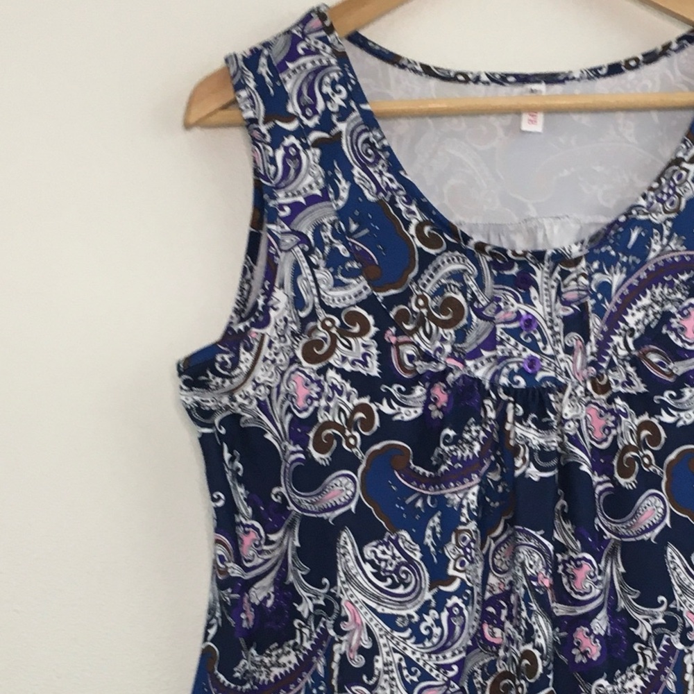 Halife | Sleeveless Paisley Top